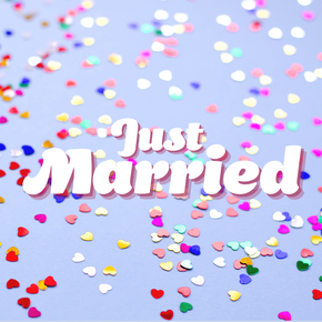 Just married eCard on heart confetti background